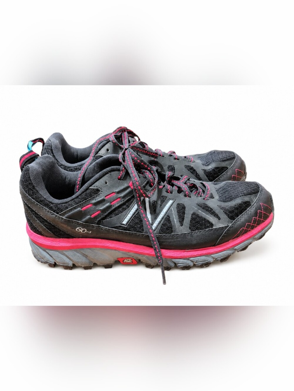 New Balance 610v3 Women’s Size 8.5 Black Pink Vibram Trail Running Shoes